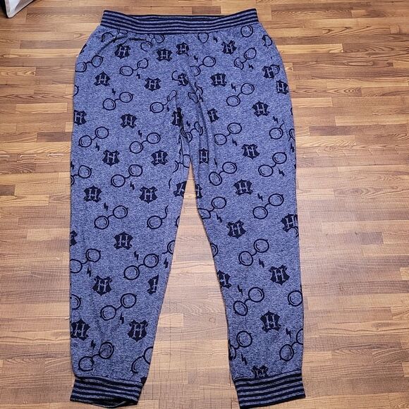 Harry Potter Pajama Bottoms Size Medium - Picture 3 of 9